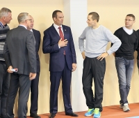 Chuvashia Indoor Cup 2013. Yuriy Borzakovskiy and M. Ignatyev
