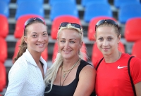 Darya Korablyeva. With coah Tatyana Reshetnikova and Kseniya Zadorina